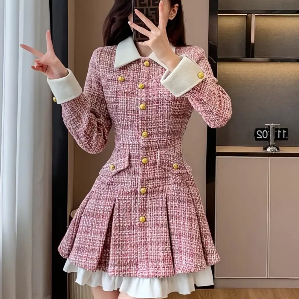 Chic Pink Tweed Dress with Gold Buttons